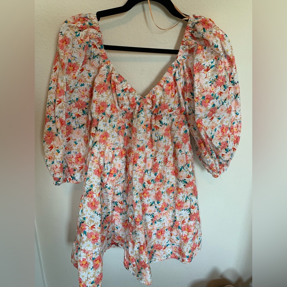 Floral V-neck tiered dress